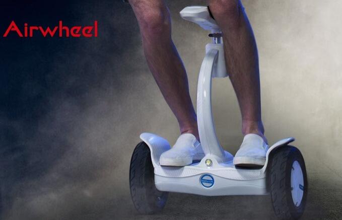 Airwheel S8 scooter eléctrico con asiento es de nuevo desarrollo y ha ganado una buena retroalimentación de los clientes.